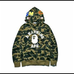 BAPE HOODIE (GREEN CAMO) SIZE (S)